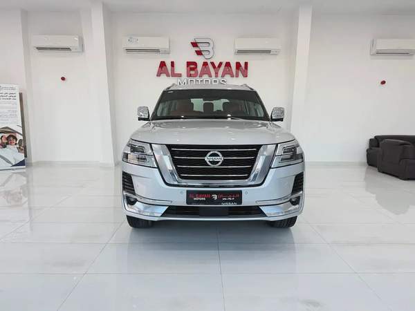 نيسان باترول بلاتينيوم V6 المسعود Nissan Patrol SE Platinum 2021 - GCC Specs - Excellent Condition