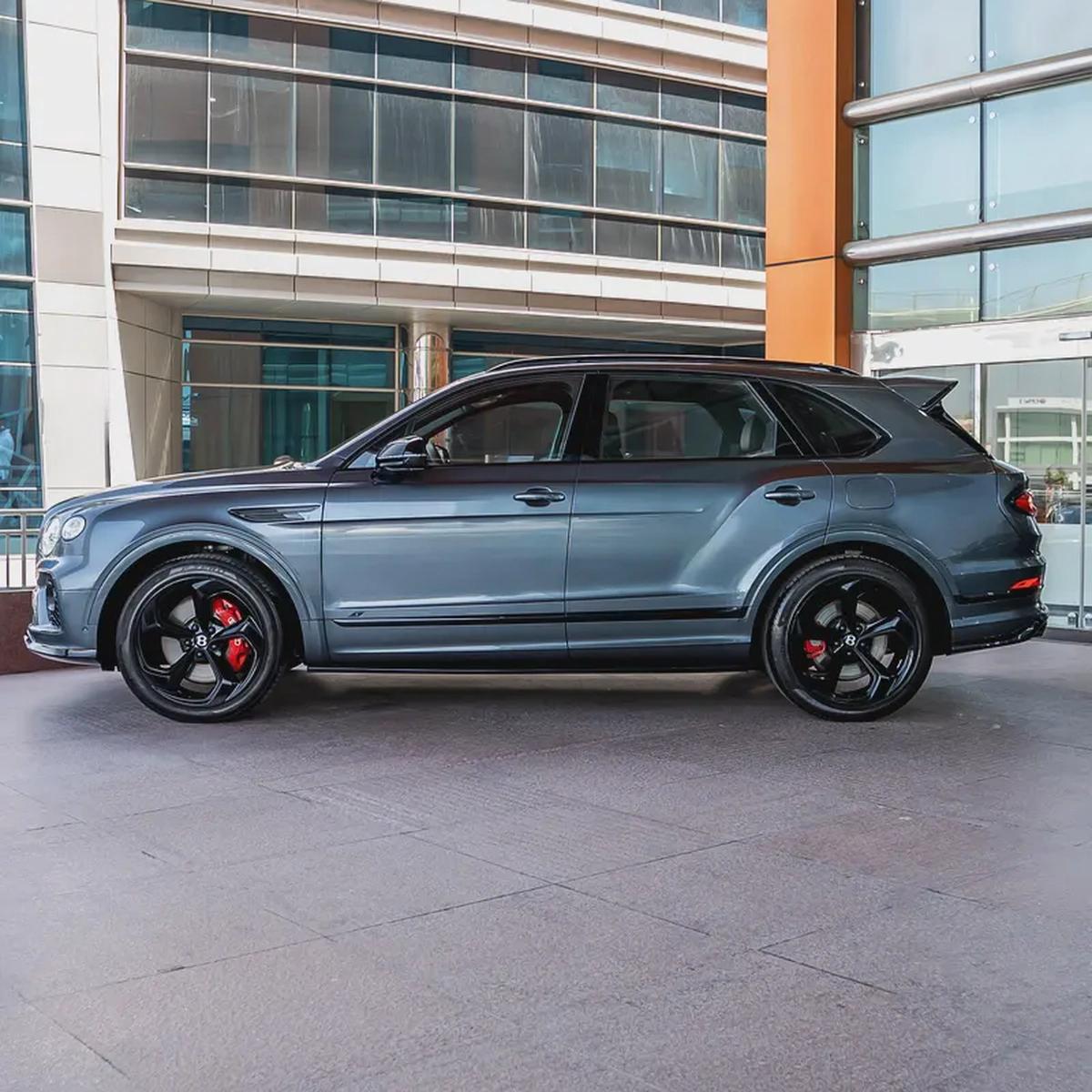 2023 BENTLEY BENTAYGA S HYBIRD DONE ONLY 18,000KM-3-3