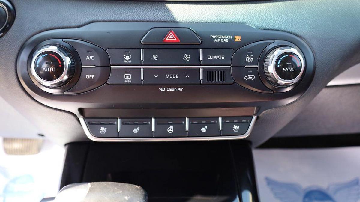 Used Kia Sorento 3.3L Full Option AWD 2017-8-8