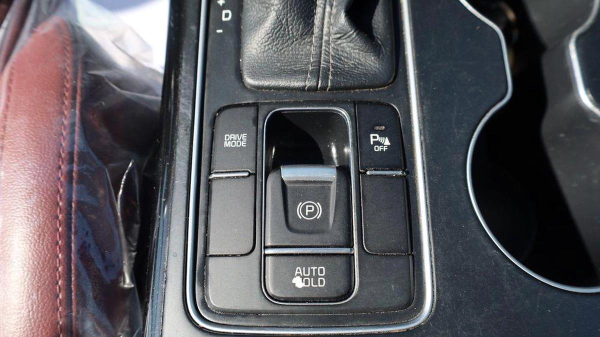 Used Kia Sorento 3.3L Full Option AWD 2017-6-6