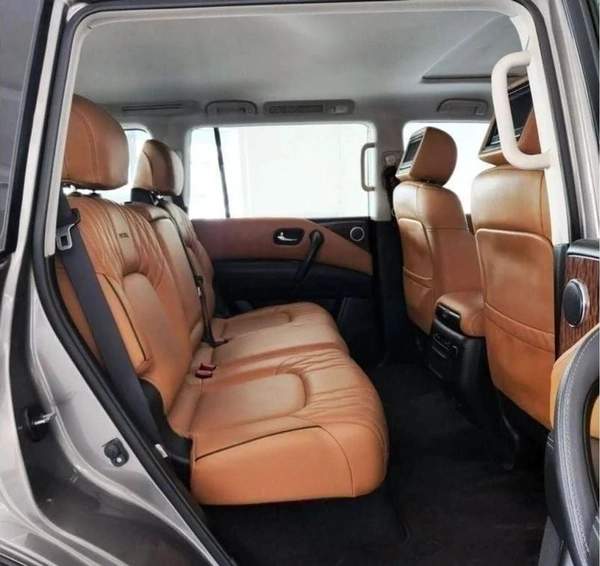 Nissan Patrol SE PLATINUM 5.6L-8CYL CUSTOMIZED - EXCELLENT CONDITION - AED 120,000