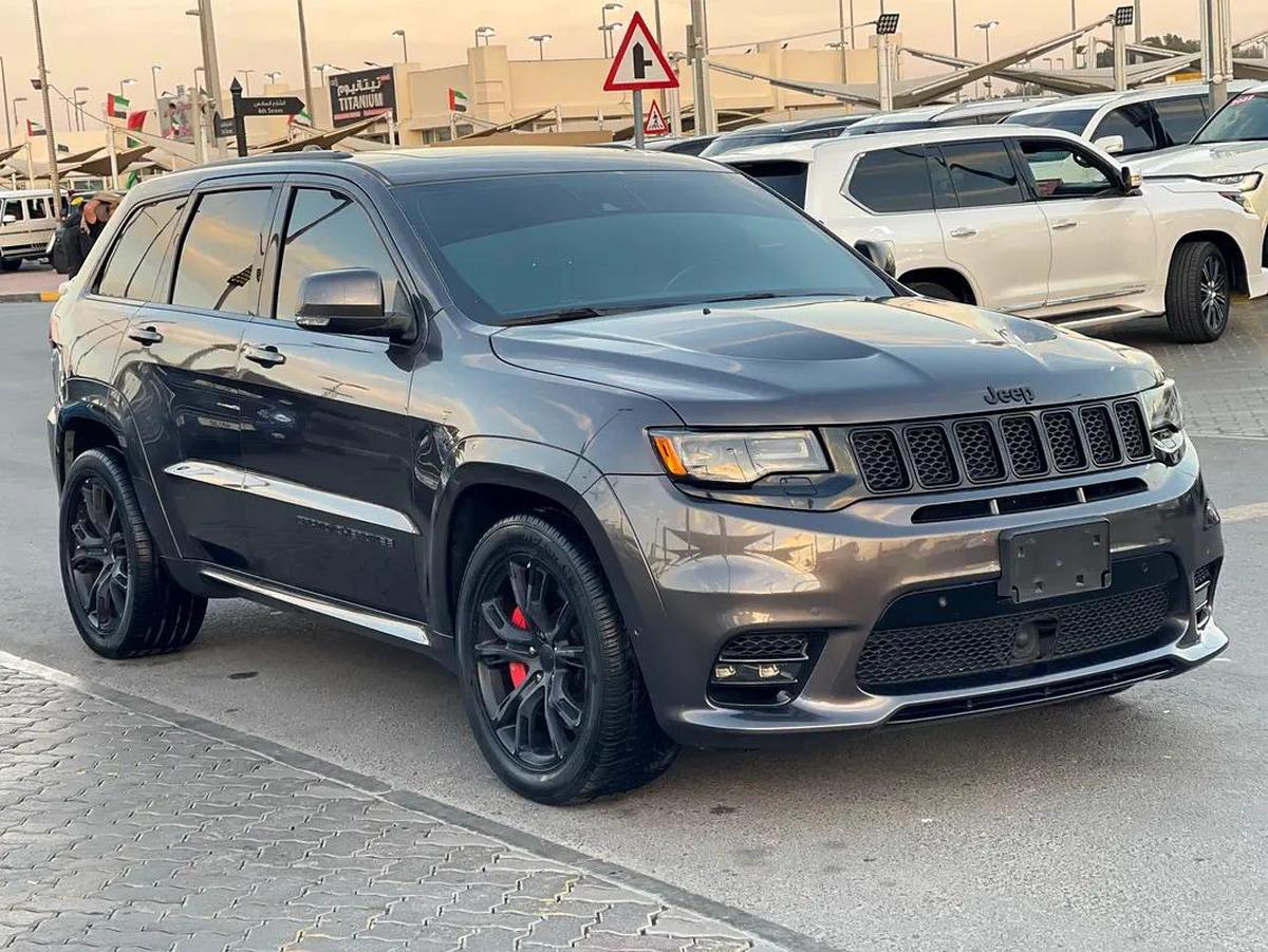 جيب شروكي SRT2019 Jeep Cherokee Sport - American Specs - Excellent Condition-8-8