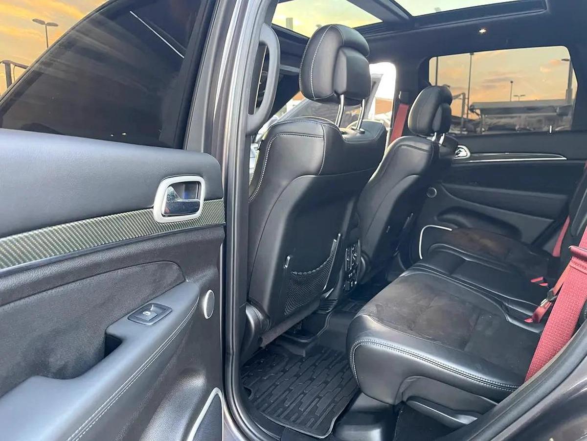 جيب شروكي SRT2019 Jeep Cherokee Sport - American Specs - Excellent Condition-13-13