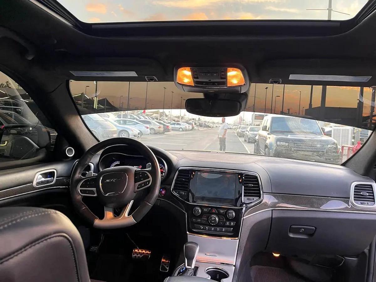 جيب شروكي SRT2019 Jeep Cherokee Sport - American Specs - Excellent Condition-1-1