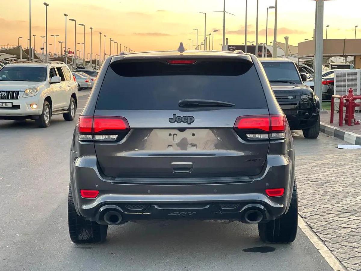 جيب شروكي SRT2019 Jeep Cherokee Sport - American Specs - Excellent Condition-10-10