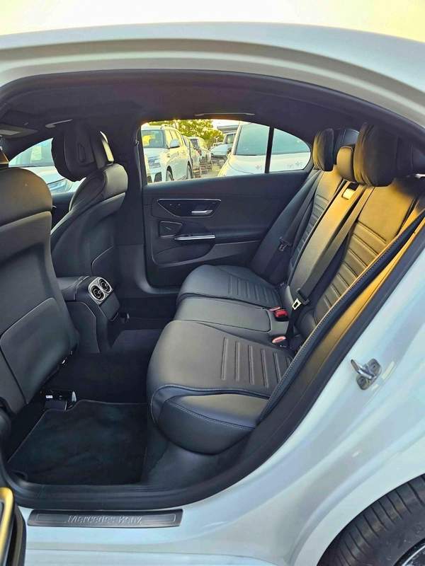 Mercedes-Benz C 200 L 1.5L / TURBO SPORT EDITION / 360* CAMERA / LEATHER SEATS / FULL OPTION (CODE # C200L)