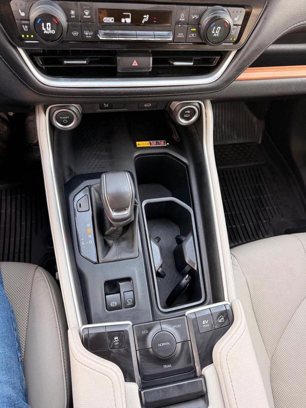 Toyota Grand Highlander Hybrid XLE Full option panoramic, 360 camera 2024-15-15