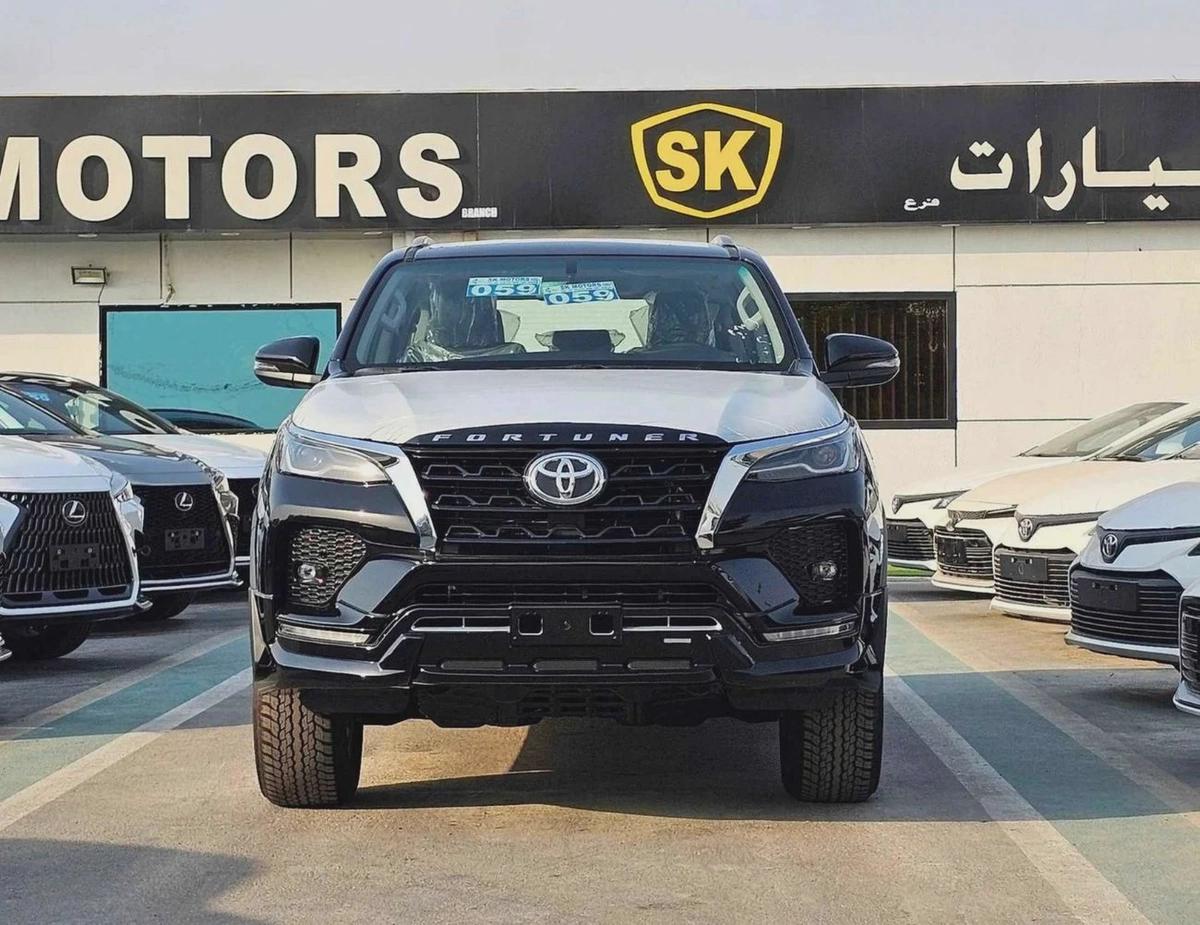 Toyota Fortuner SR5 ADVENTURE / 4.0L V6 PETROL / FRONT PWR SEATS / PUSH START / DIFF LOCK AUTO A/C (CODE # F6HA)-1-1