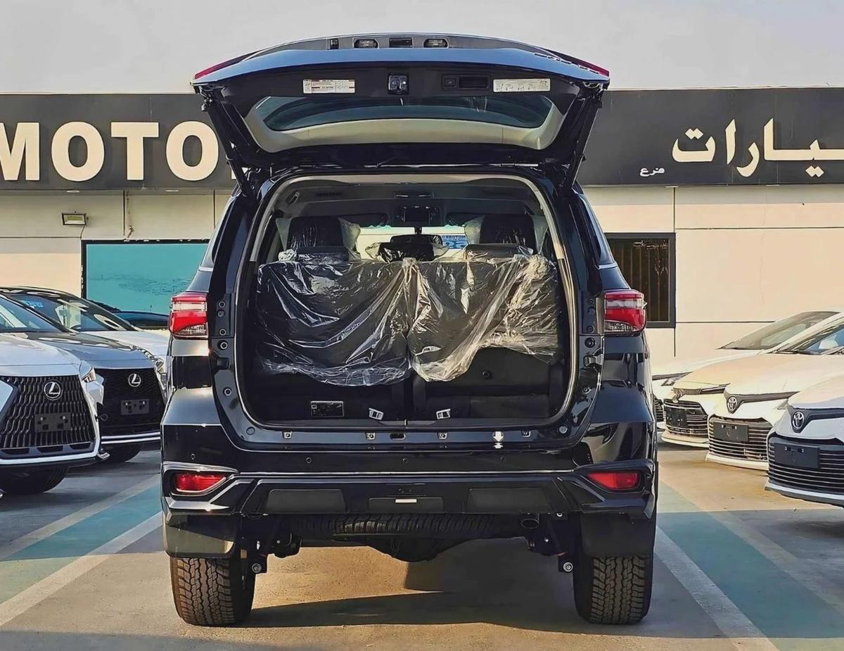 Toyota Fortuner SR5 ADVENTURE / 4.0L V6 PETROL / FRONT PWR SEATS / PUSH START / DIFF LOCK AUTO A/C (CODE # F6HA)-5-5