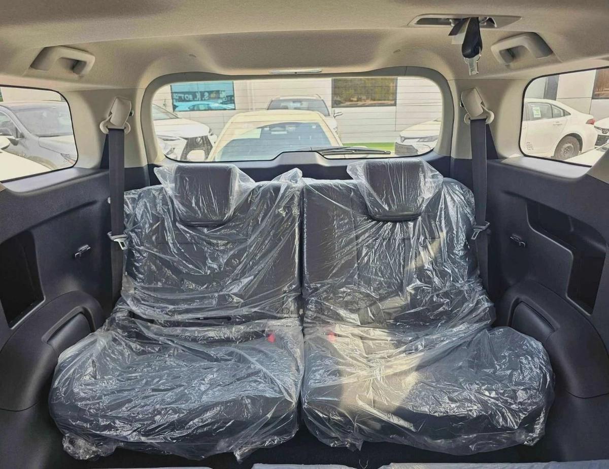 Toyota Fortuner SR5 ADVENTURE / 4.0L V6 PETROL / FRONT PWR SEATS / PUSH START / DIFF LOCK AUTO A/C (CODE # F6HA)-14-14