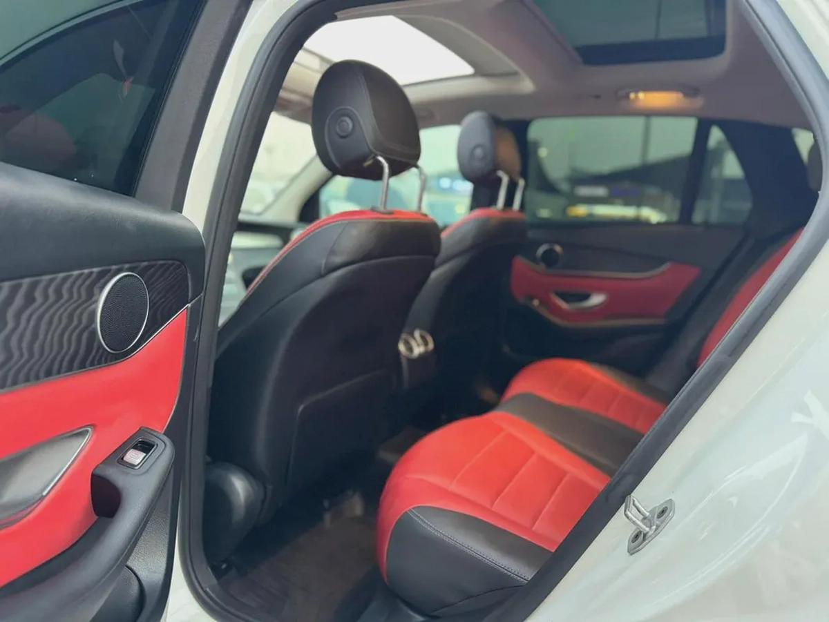 Mercedes-Benz GLC 300 4MATIC 2022 -/Other Specs-6-6