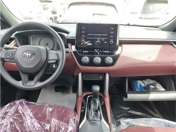 Toyota Corolla Cross 2026 TOYOTA COROLLA CROSS 1.8L Petrol Basic Option Automatic Zero KM