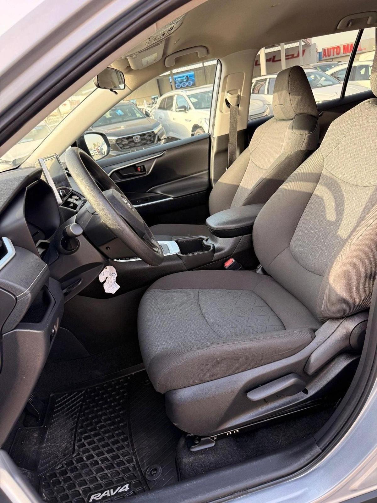 Toyota RAV4 Toyota RAV4 2.5 L 2024-5-5