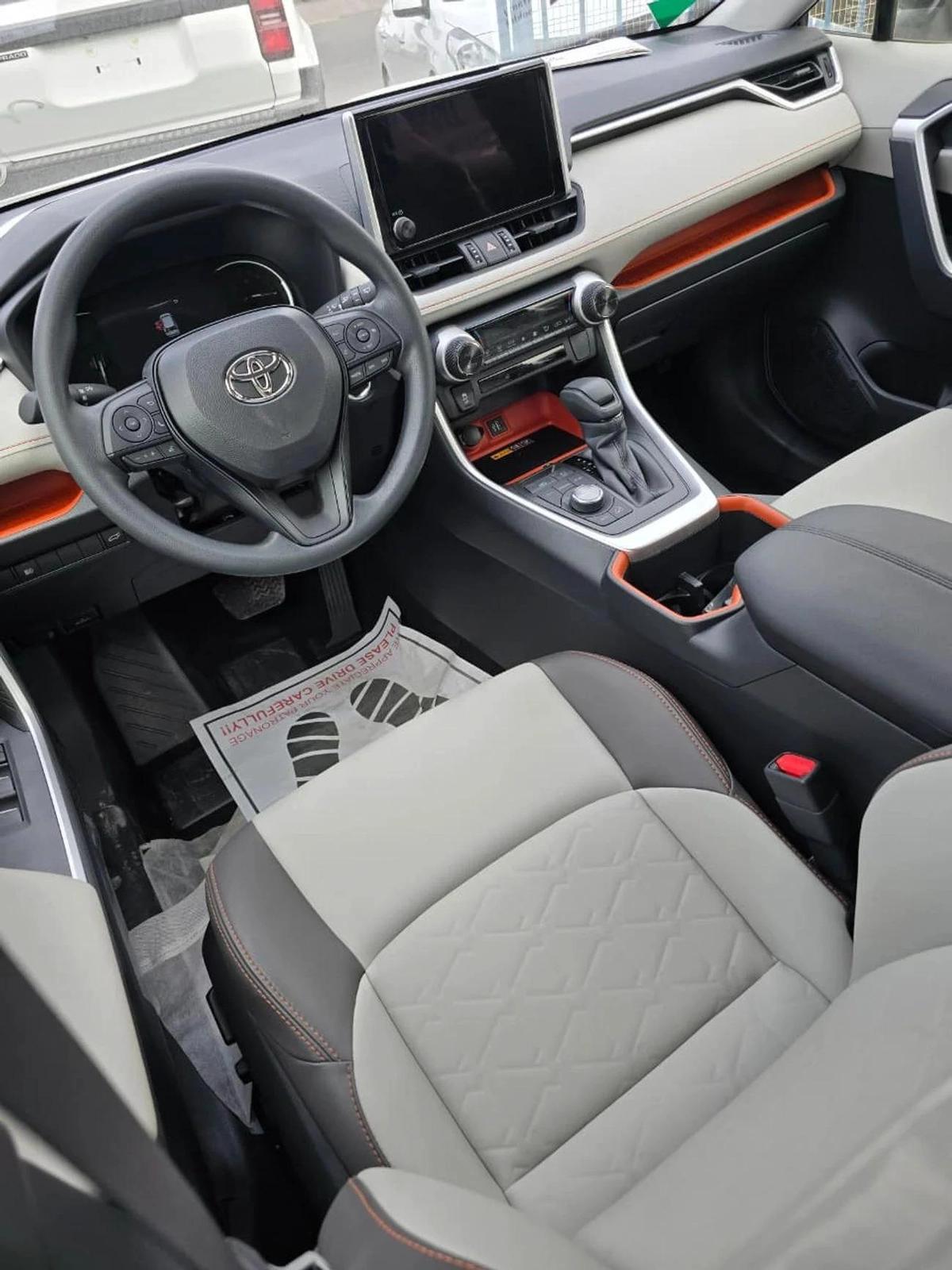 Toyota RAV4 2.5L Adventure-2-2