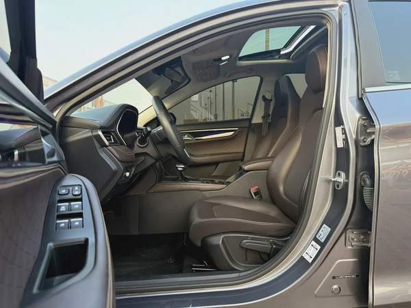 JAC J7 - 2023 GCC Spec, Full Option, Showroom Condition, Accident-Free