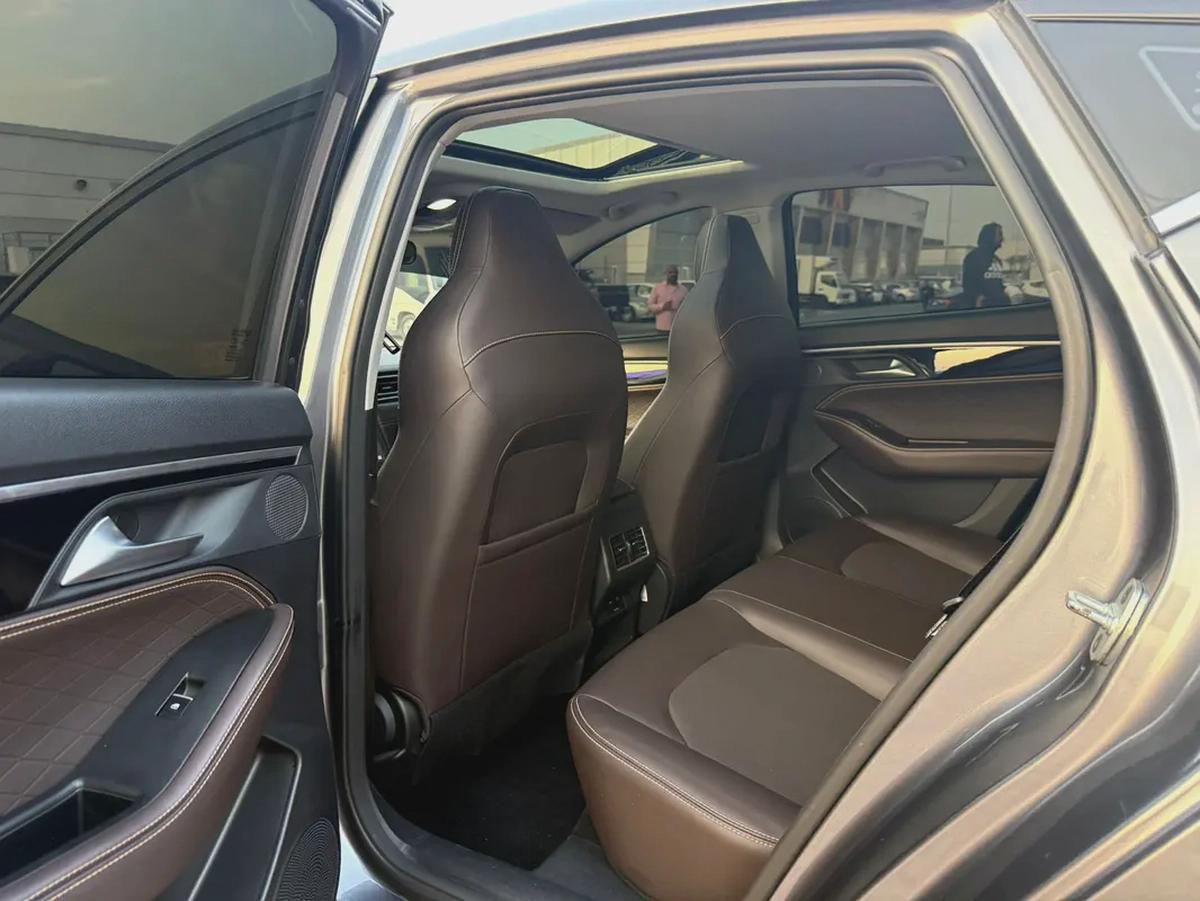 JAC J7 - 2023 GCC Spec, Full Option, Showroom Condition, Accident-Free-11-11