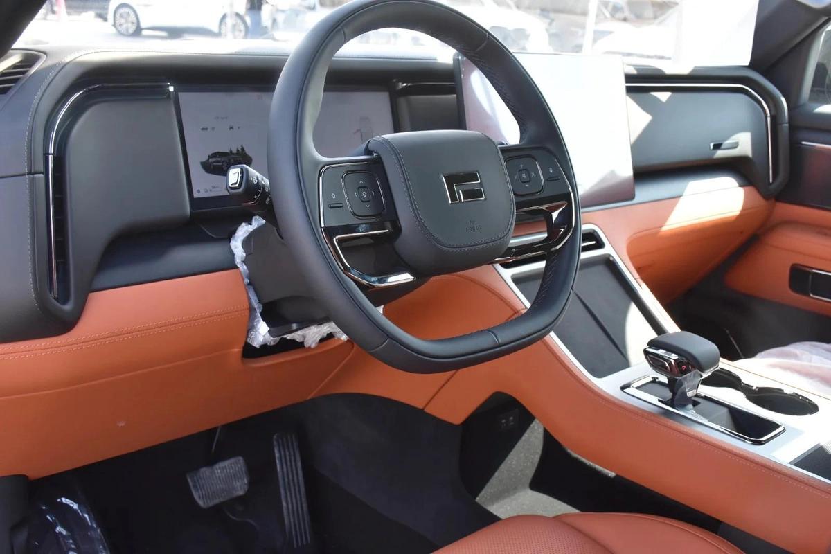 ROX 01 SEVEN SEATS 2026 | GREY-6-6