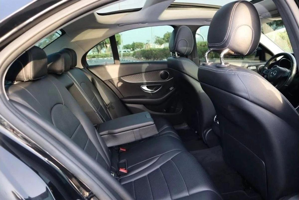 Mercedes Benz C300-3-3