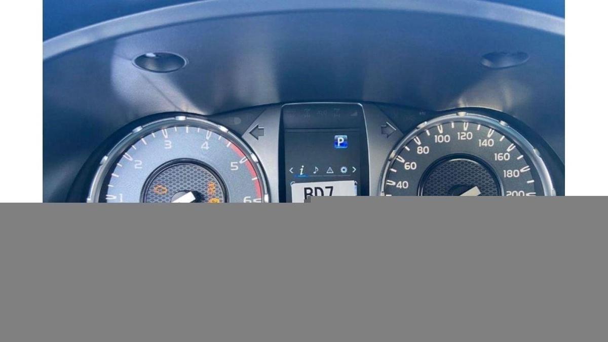 Toyota Hilux 2023 Toyota Hilux 2700cc Full Option Automatic With Rear Camera Zero KM-8-8