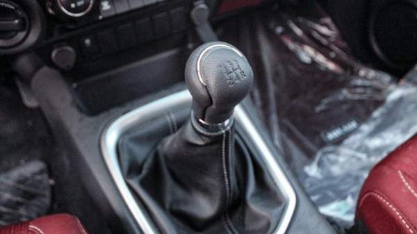 Toyota Hilux HILUX GLX 2.7L MT PETROL 2024
