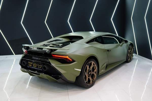 Lamborghini Huracan Tecnica LP640-2 60th Anniversary 2023