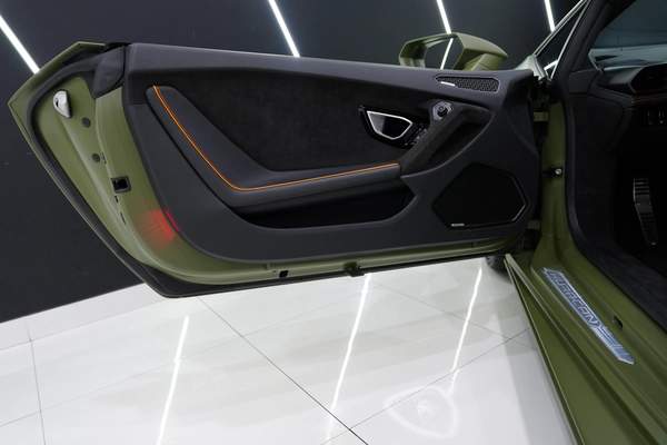 Lamborghini Huracan Tecnica LP640-2 60th Anniversary 2023