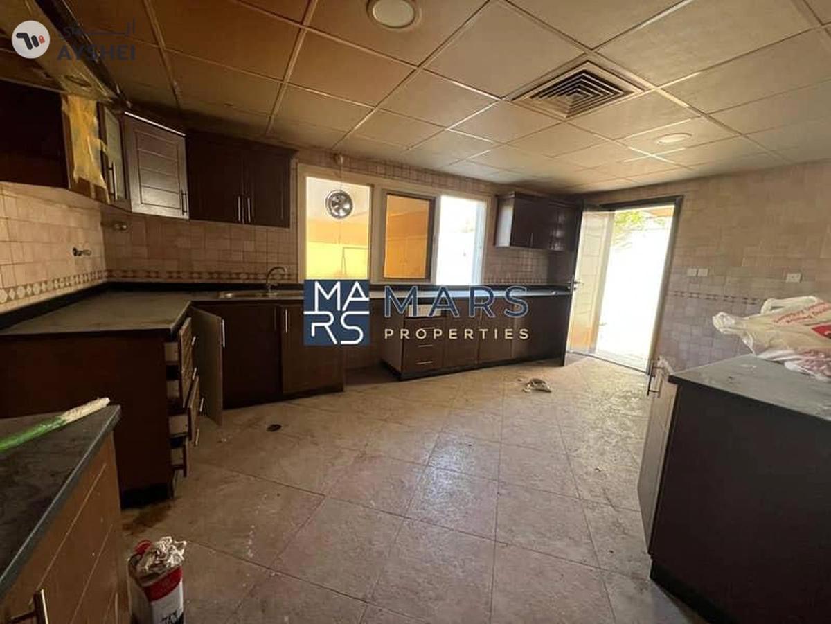 Luxury| Spacious| 5 Bedroom Villa| With Maid Room| Best Price| Closer to Emirates Road-9-9