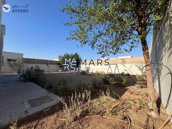 Luxury| Spacious| 5 Bedroom Villa| With Maid Room| Best Price| Closer to Emirates Road