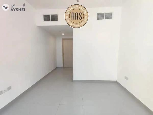 Close to metro stadium 2Bhk with All ementies Available in 78k