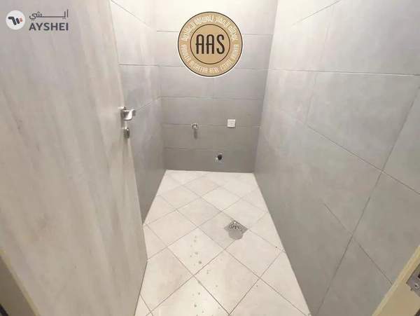 Close to metro stadium 2Bhk with All ementies Available in 78k
