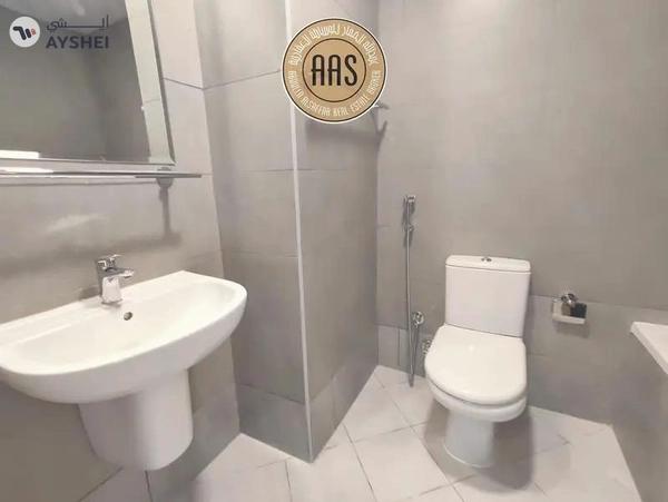 Close to metro stadium 2Bhk with All ementies Available in 78k