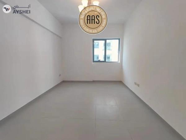 Close to metro stadium 2Bhk with All ementies Available in 78k