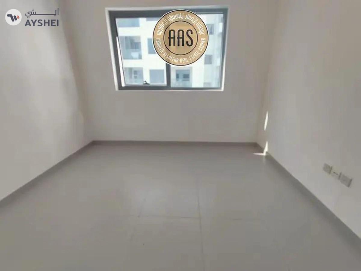 Close to metro stadium 2Bhk with All ementies Available in 78k-5-5