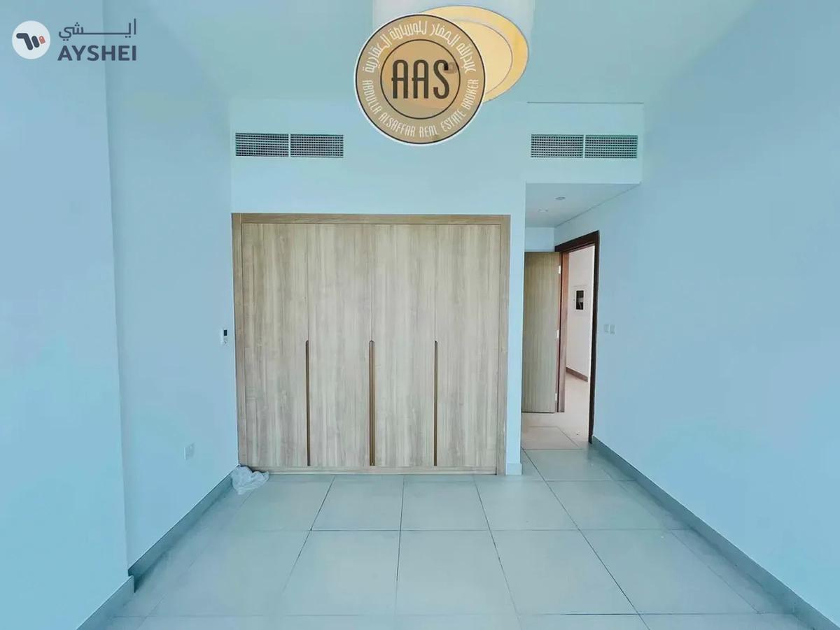 Fully Skyline And Pool View || 3 Bedroom Hall || Ready To Move In || In 140K Only-14-14