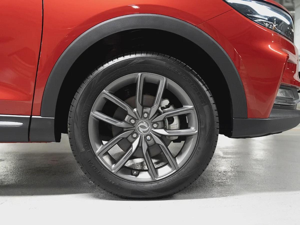 GCC, brand new Fengon IX5 Highline, Top of the range, under 7 Years warranty from agency.-9-9