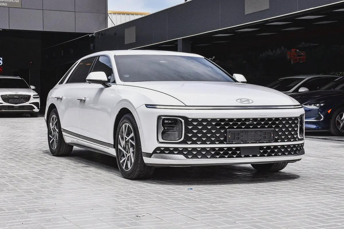 Hyundai Azera Hybrid 2025 | Korean Specs | Clean Title | 13K KM | White | هيونداي ازيرا هايبرد 2025-2-2