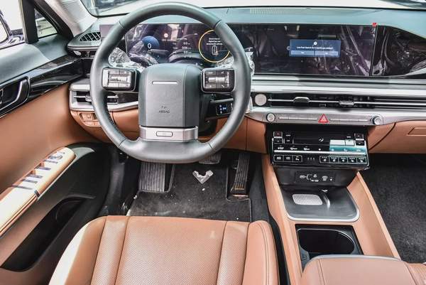 Hyundai Azera Hybrid 2025 | Korean Specs | Clean Title | 13K KM | White | هيونداي ازيرا هايبرد 2025