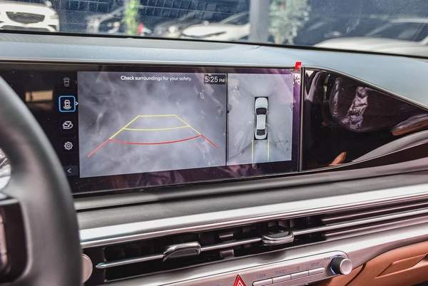 Hyundai Azera Hybrid 2025 | Korean Specs | Clean Title | 13K KM | White | هيونداي ازيرا هايبرد 2025