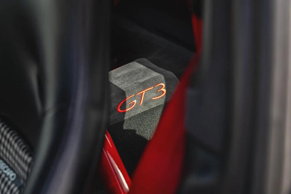 Porsche 911 GT3 2014 Full Service History GCC 3.8L Low Mileage-17-17