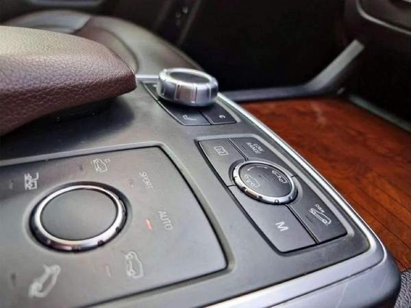 Mercedes-Benz GL 500 4 MATIC V8 4.7L - FULL OPTION - GCC SPECIFICATION - EXCELLENT CONDITION