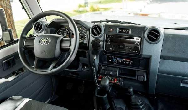 Toyota Land Cruiser 70 TOYOTA LAND CRUISER LC78 4.2L AMBULANCE