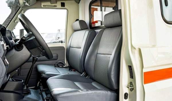 Toyota Land Cruiser 70 TOYOTA LAND CRUISER LC78 4.2L AMBULANCE