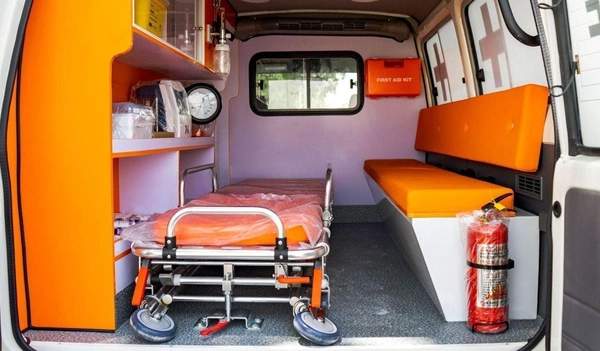 Toyota Land Cruiser 70 TOYOTA LAND CRUISER LC78 4.2L AMBULANCE