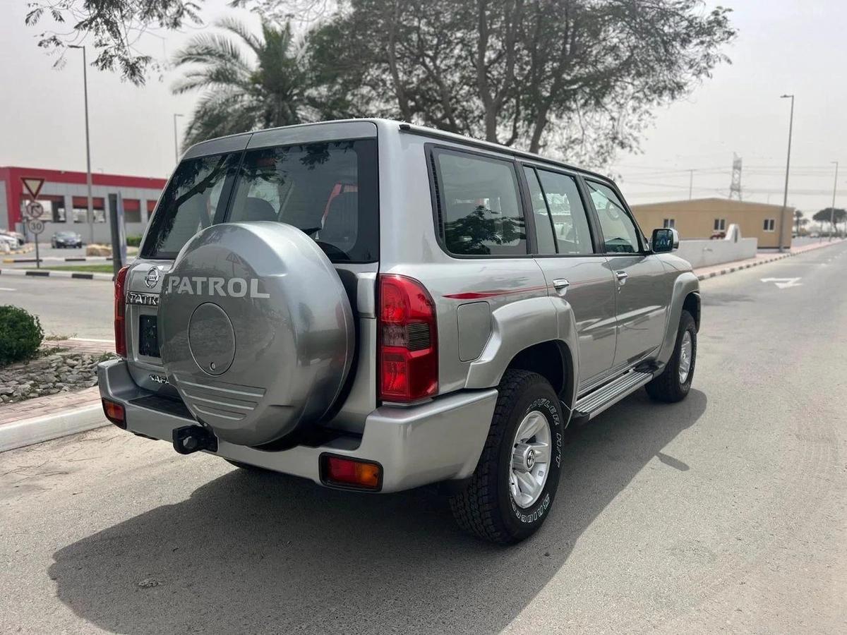 Nissan Patrol Safari Safari 4.8L M/T-1-1