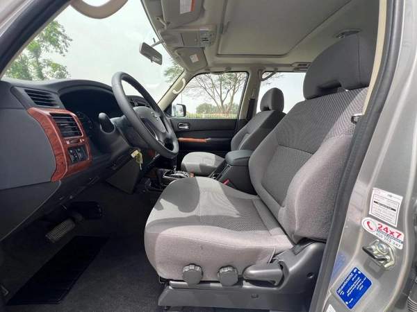 Nissan Patrol Safari Safari 4.8L M/T