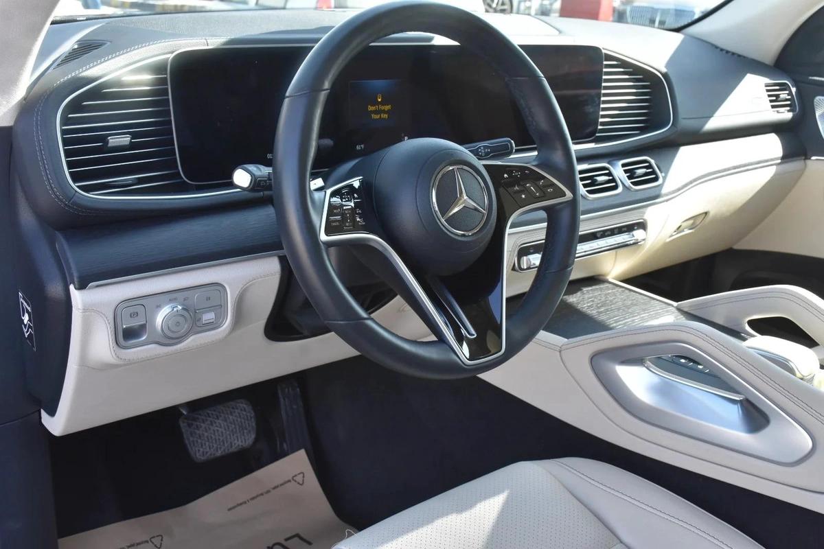 MERCEDES BENZ GLS450 4MATIC 2024 | BLACK-12-12