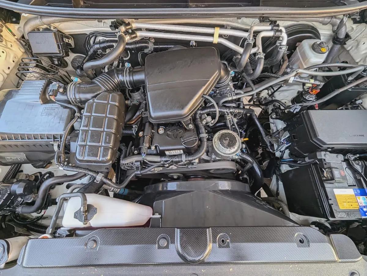 TOYOTA PRADO 2020 TXL V4 2.7L GCC IN EXCELLENT CONDITION-8-8