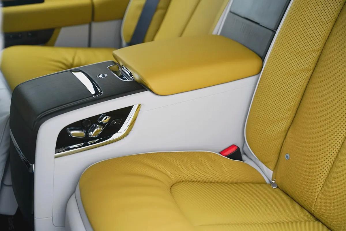 2026 ROLLS ROYCE CULLINAN WITH WARRANTY AND SERVICE CONTRACT-15-15