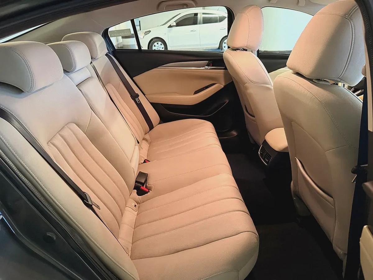 Mazda 6 S Grade V4 2.5 2020 Model GCC SPecs In Perfect Condition-11-11