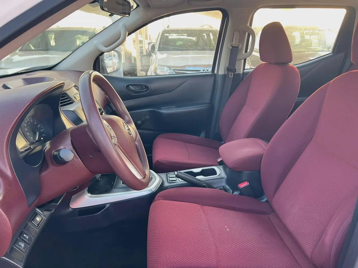 2020 | Nissan Navara | 4X2 | Automatic | Ref#983-8-8